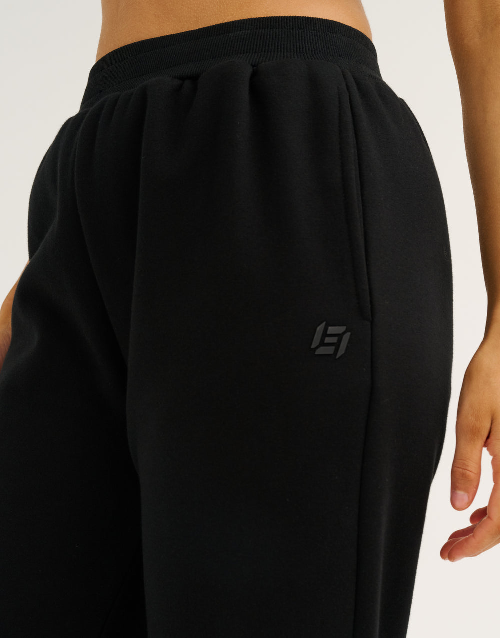 Elemental Straight Leg Sweatpants - Black