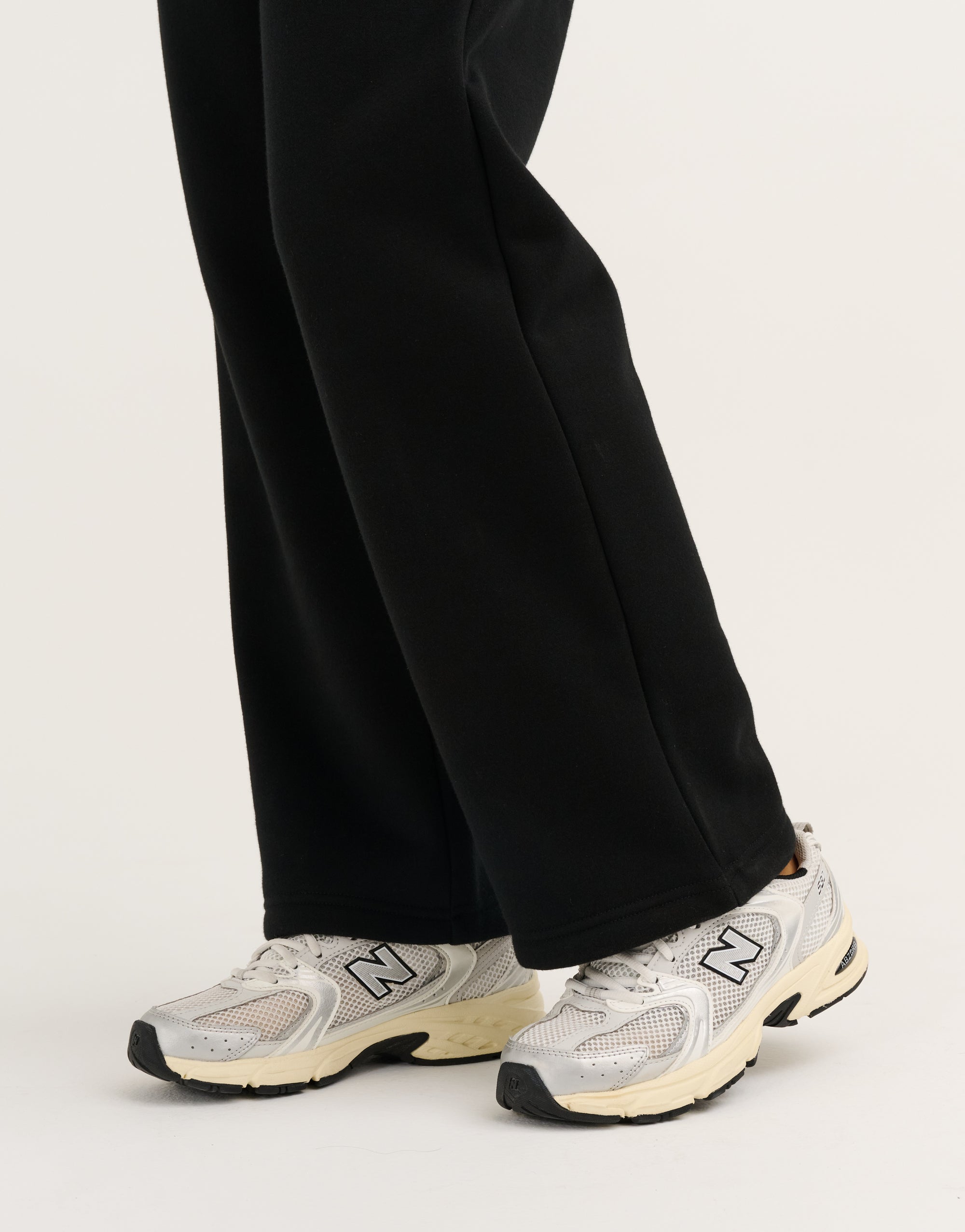 Elemental Straight Leg Sweatpants - Black