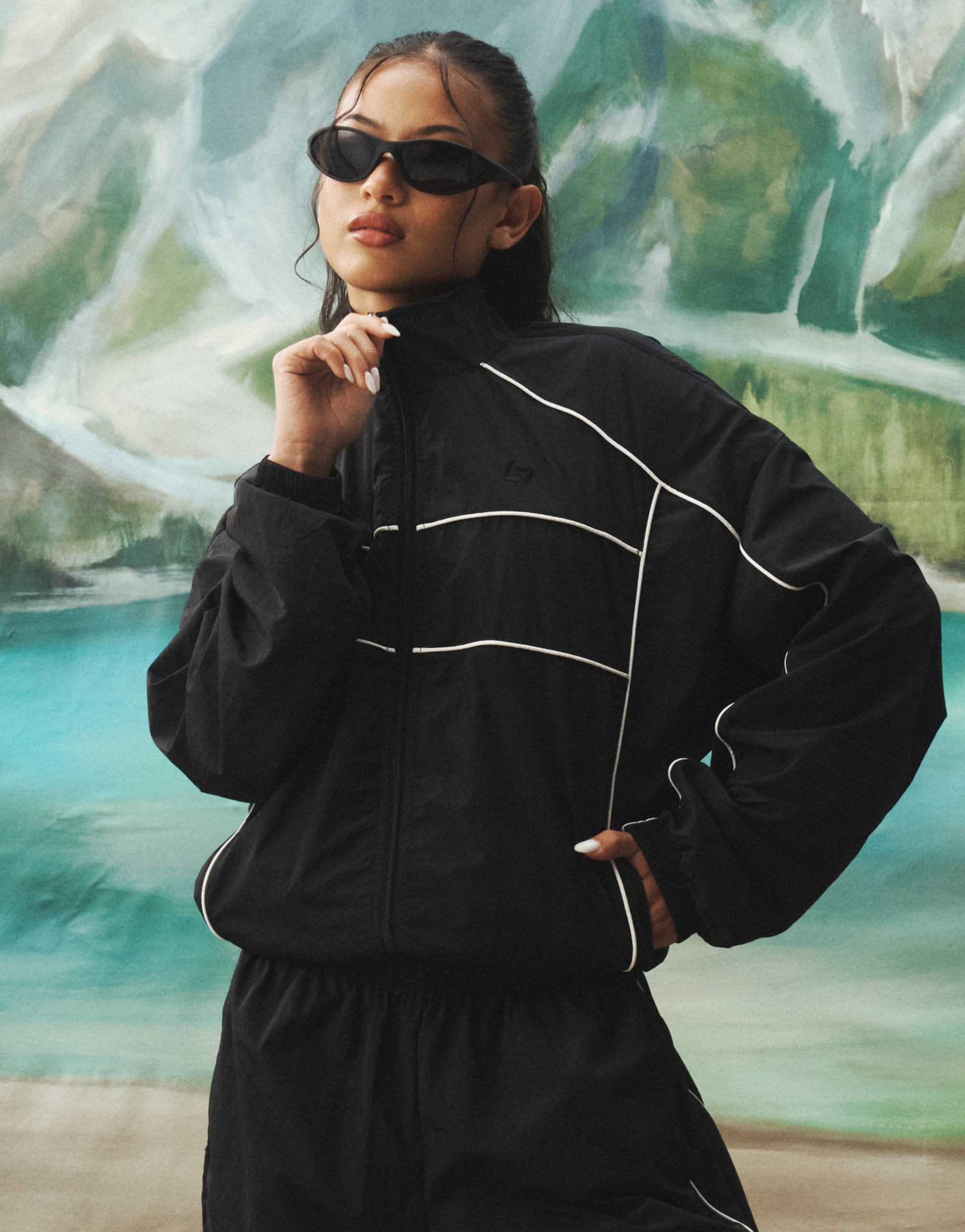 Nova Trek™ Spray Jacket - Phantom Black