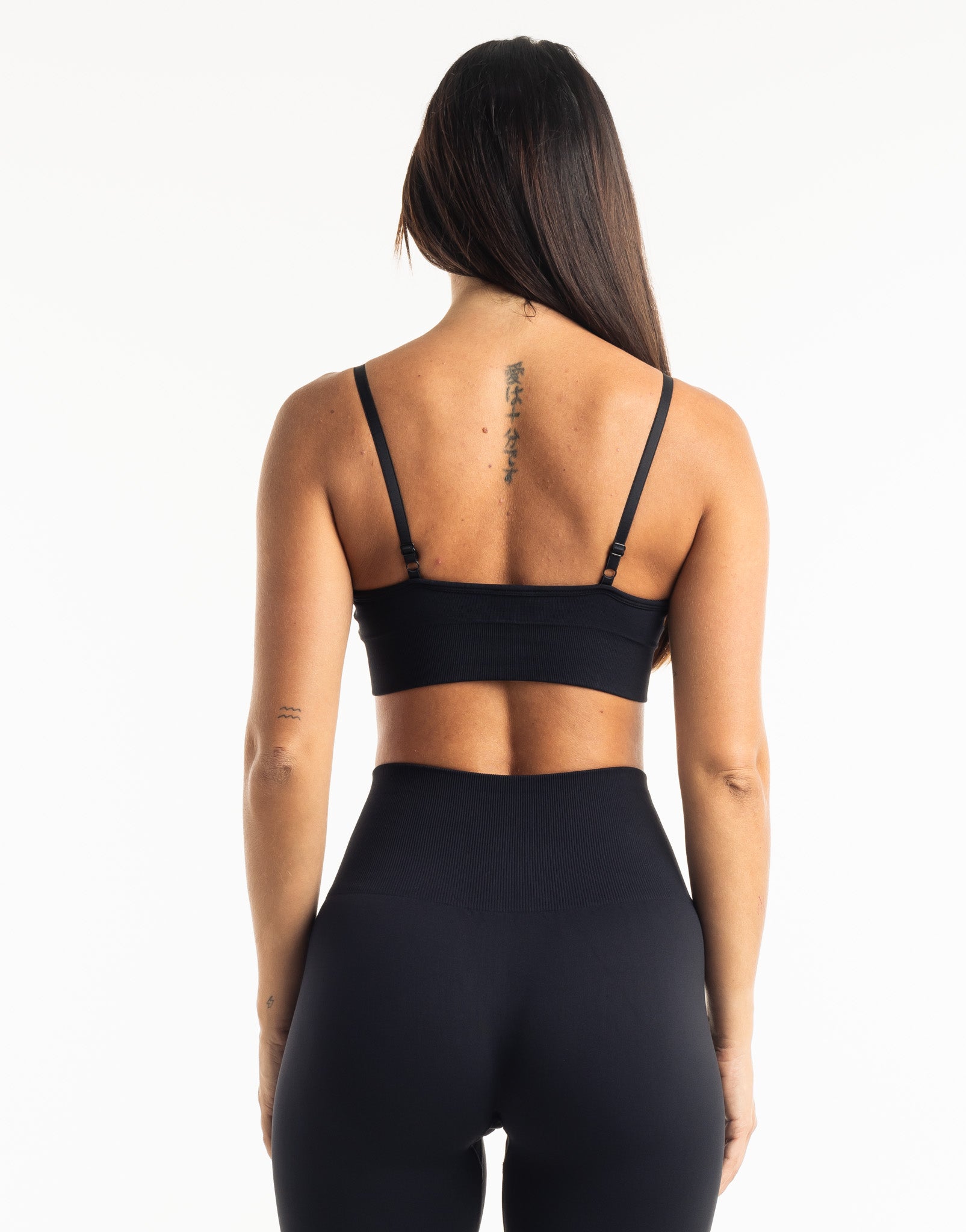 Supreme Seamless Sports Bra - Midnight Black