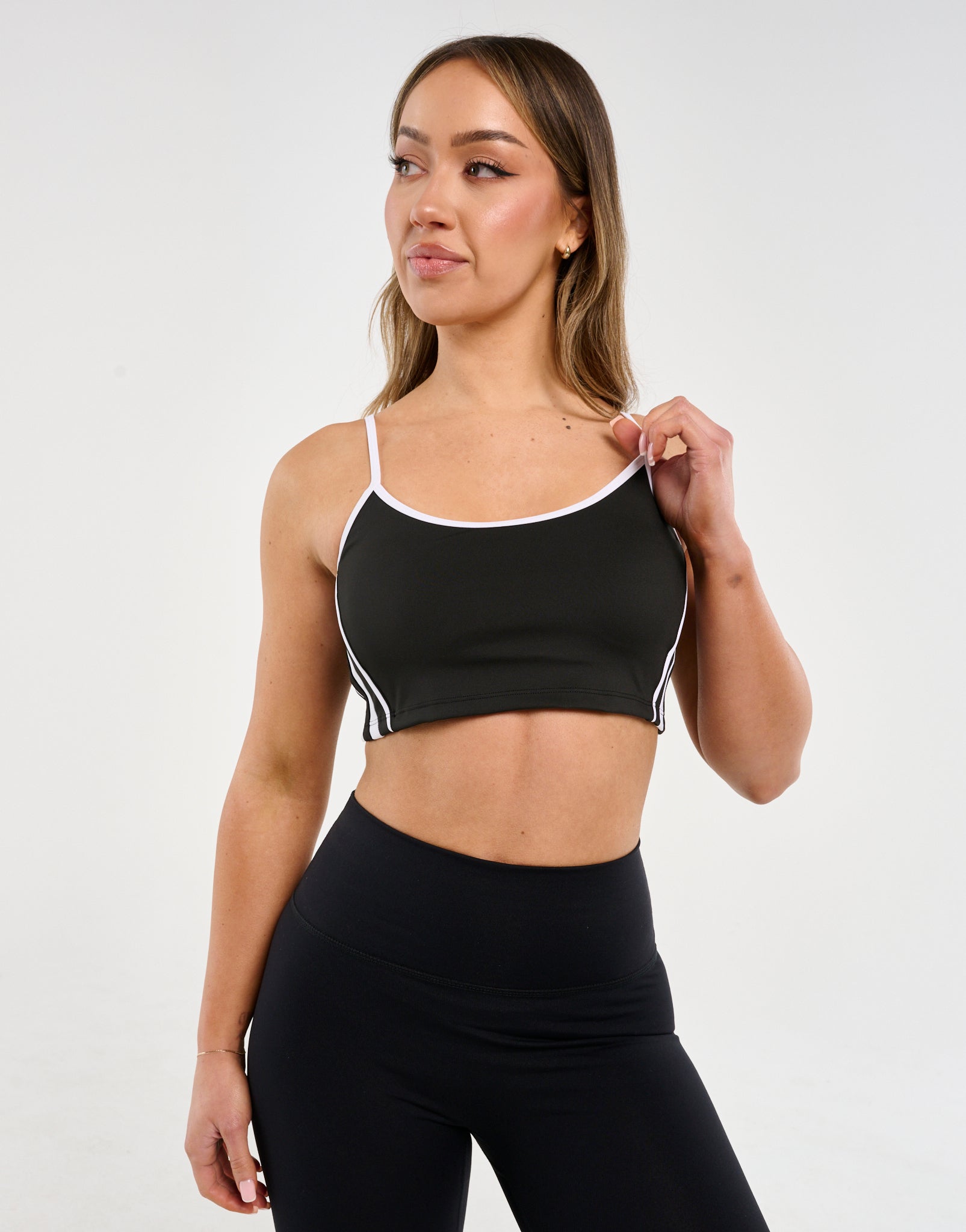Sports bra stylish deals