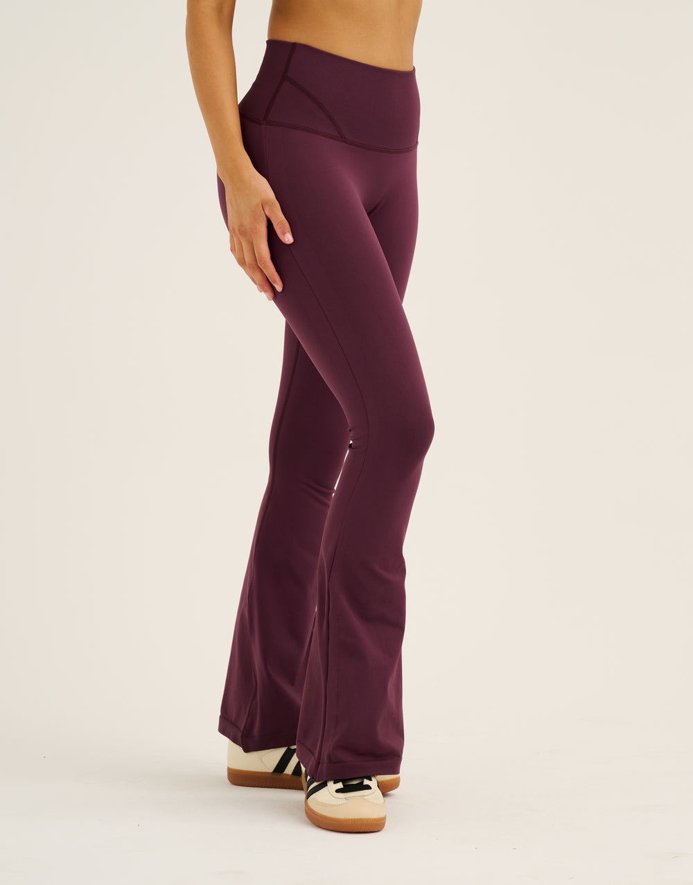 Pulse Flare Leggings - Blackberry