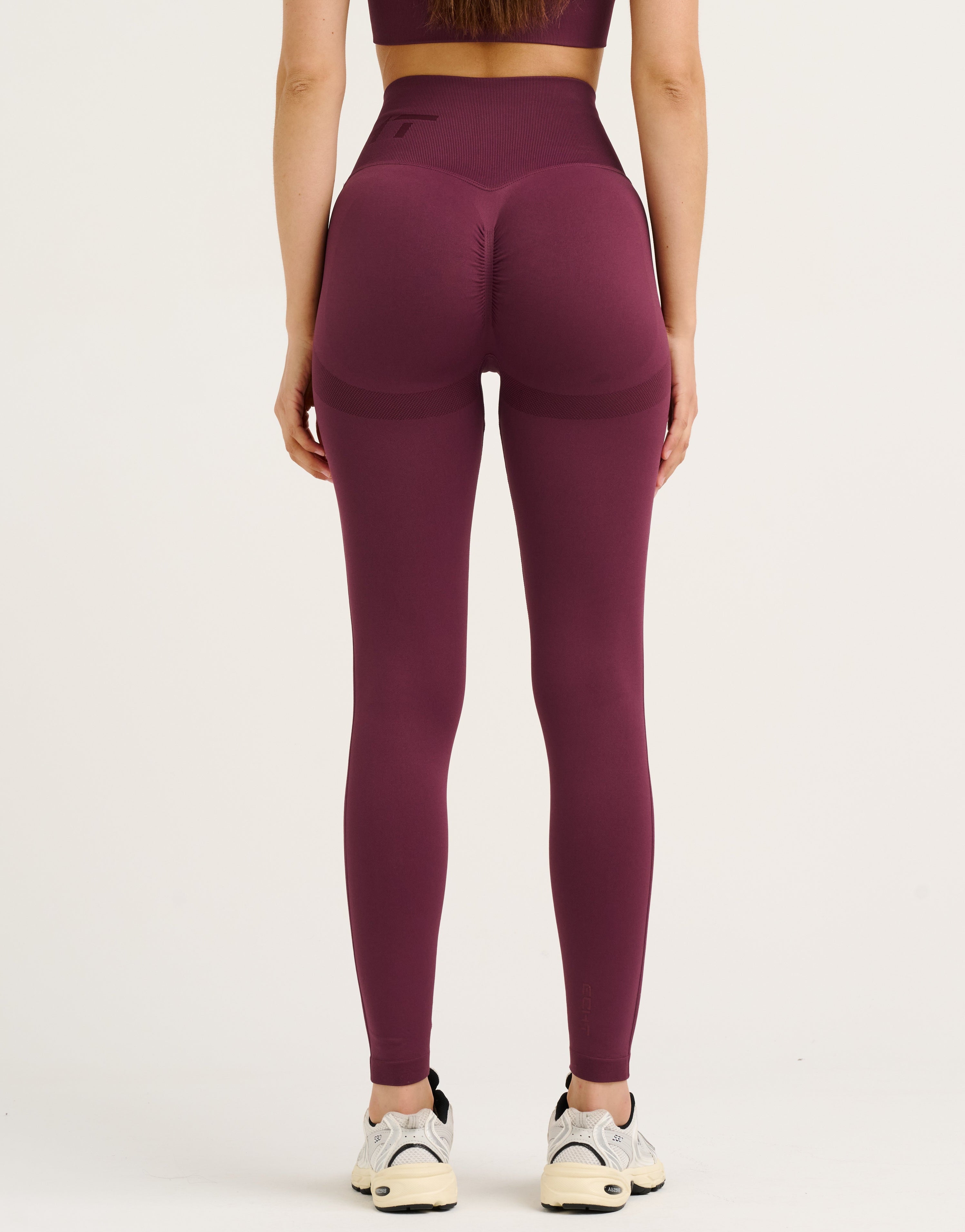 Arise Scrunch Leggings V2 - Blackberry