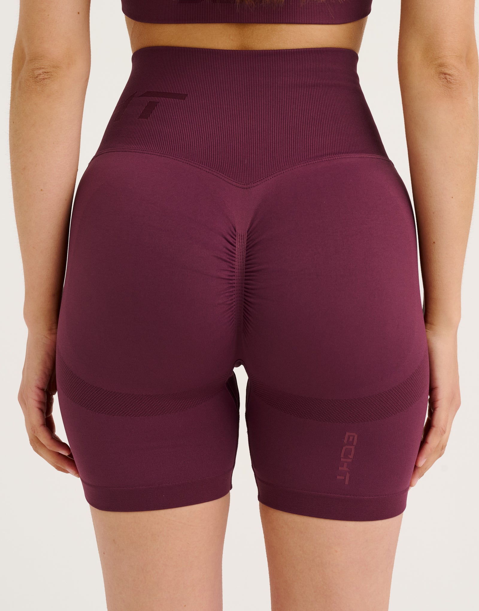 Arise Scrunch Shorts V2 - Blackberry