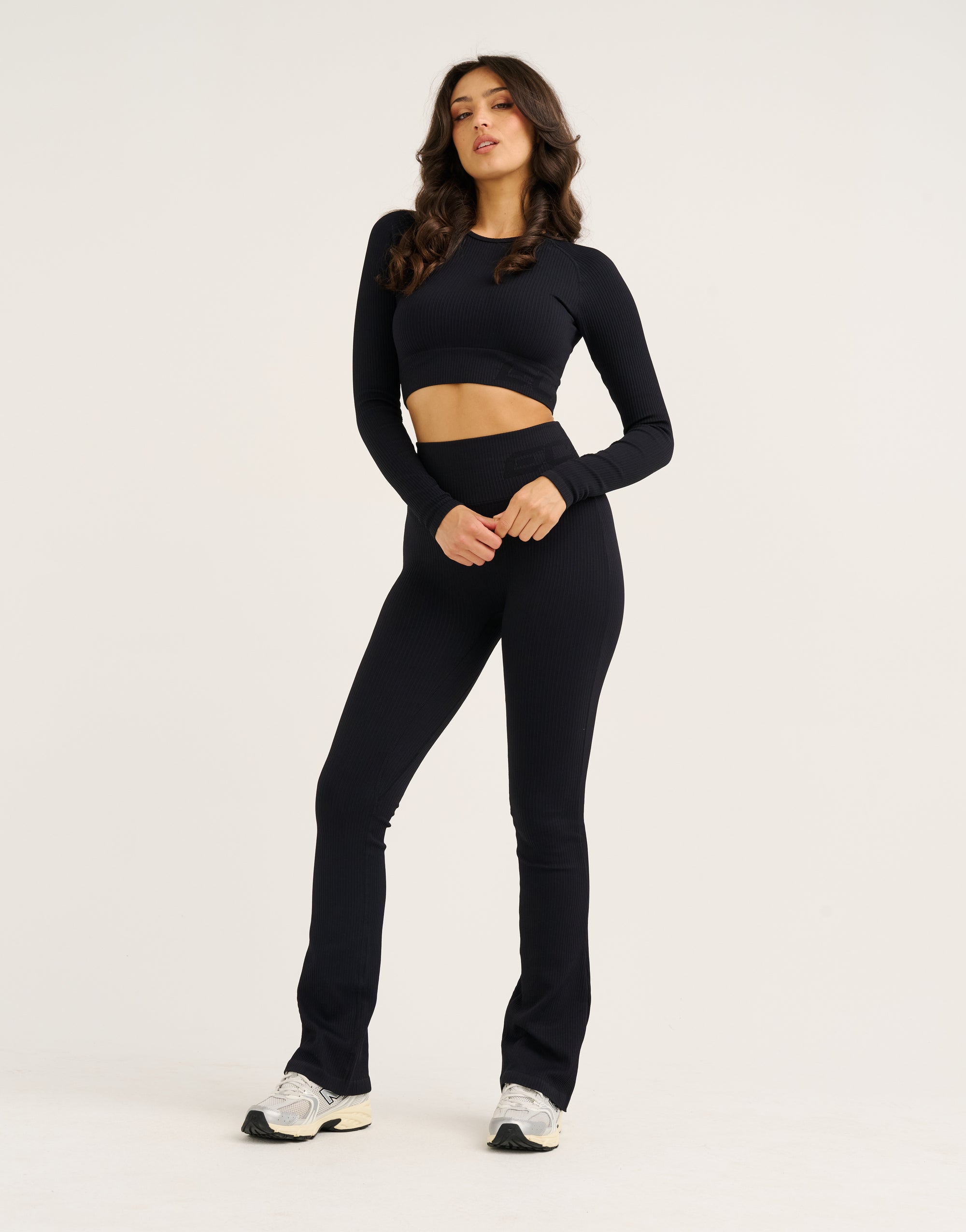 Arise Comfort Flare Leggings V2 - Stealth Black