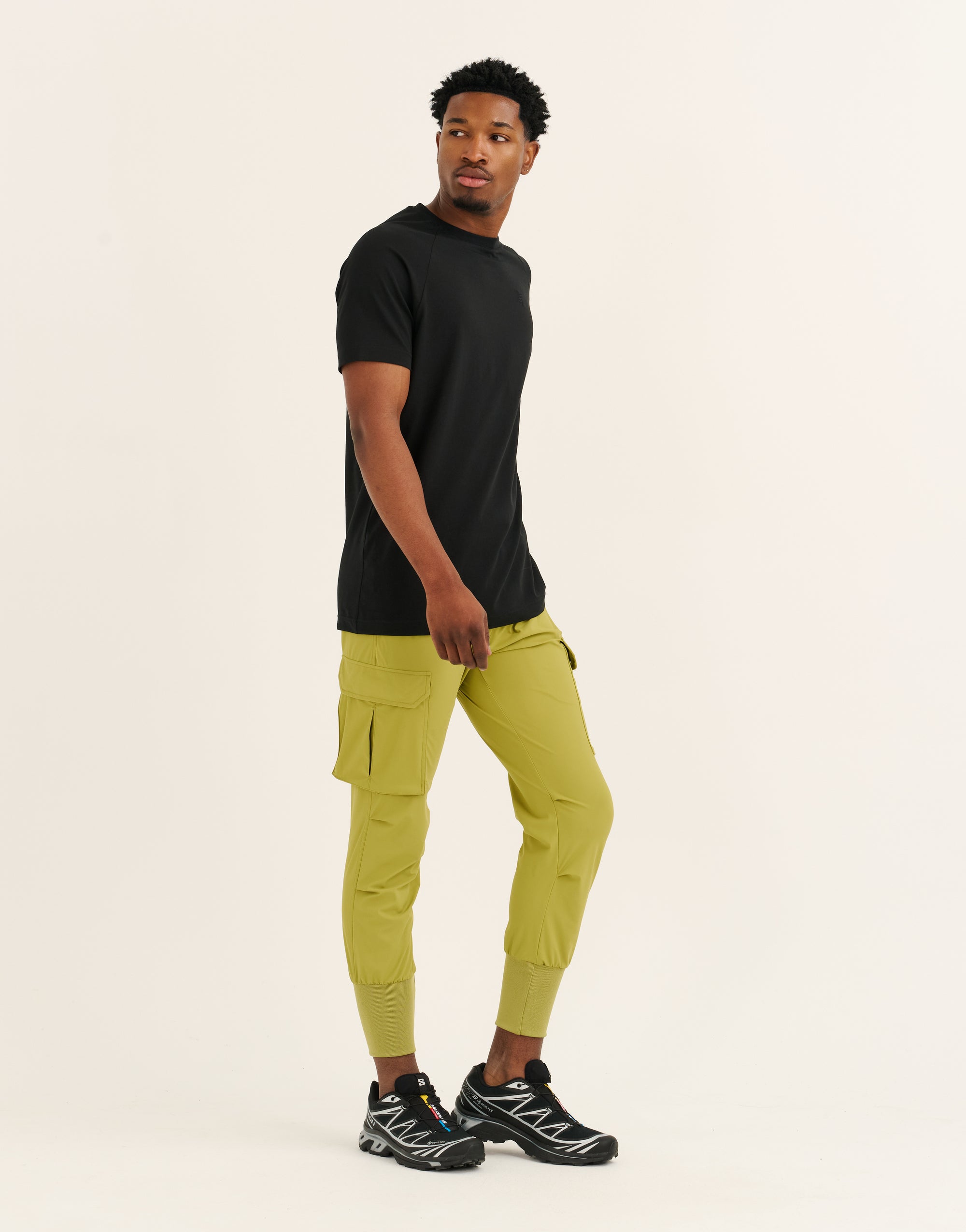Foundation Tee 32" - Black