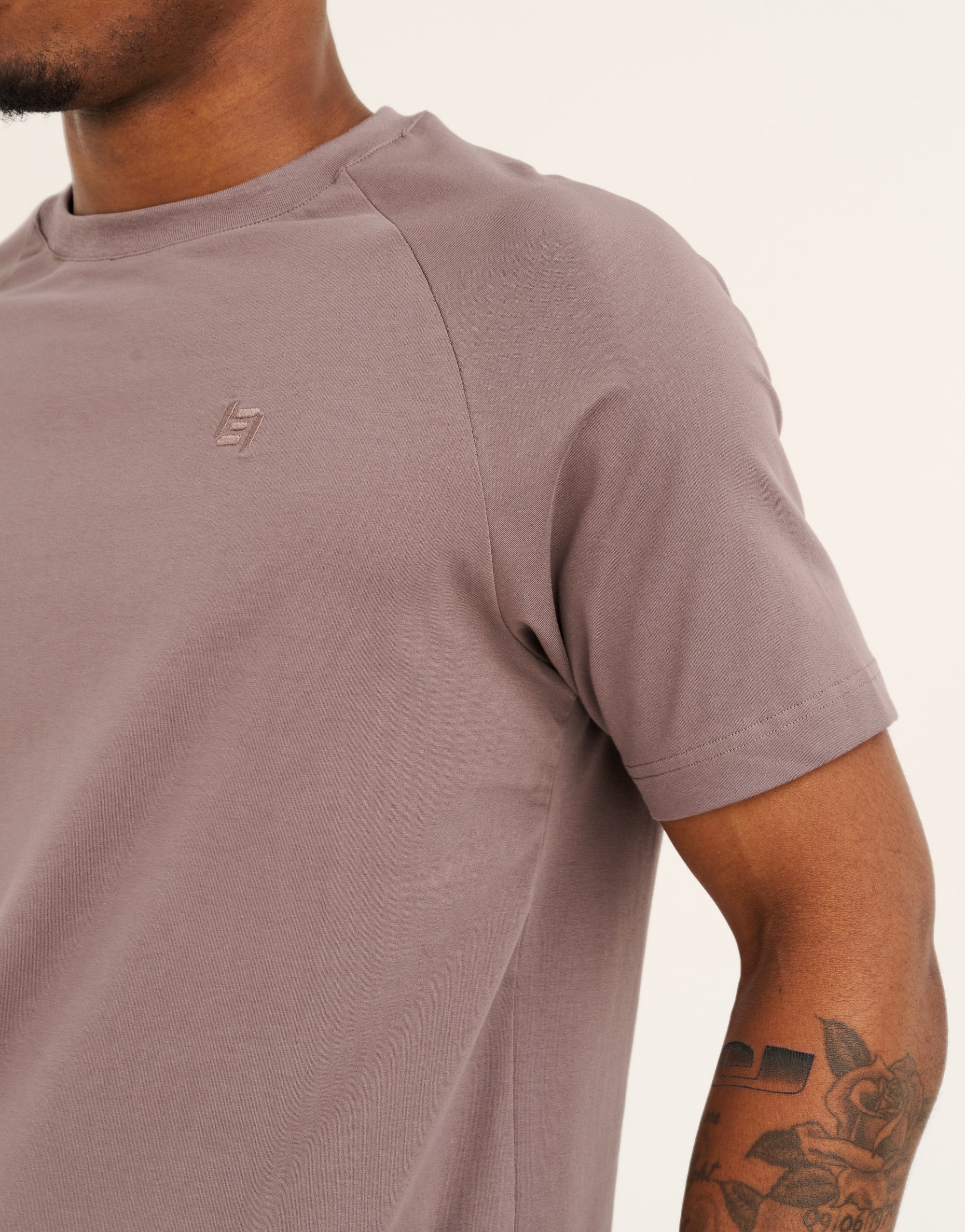Foundation Tee 32" - Slate Grey