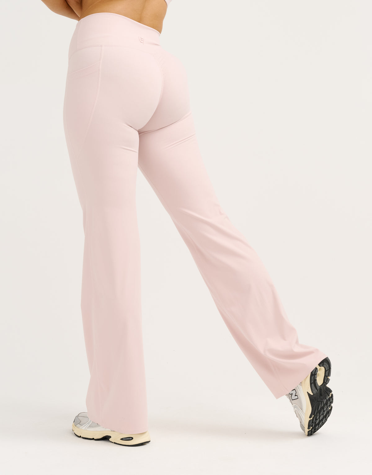 Lycra® Invisible Scrunch Straight Leg Pant - Mauve