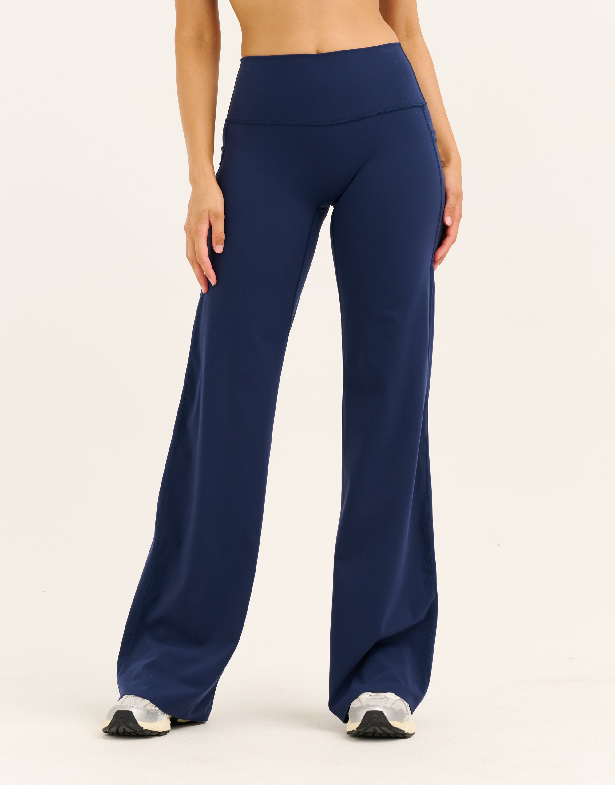 Lycra Wide Leg Pant - Navy