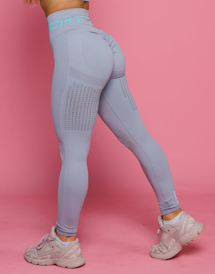 Echt - The classic Arise Scrunch V2 leggings are restocking TOMORROW! Who's  excited 🥰 @baddgalkc #ECHT #echtapparel