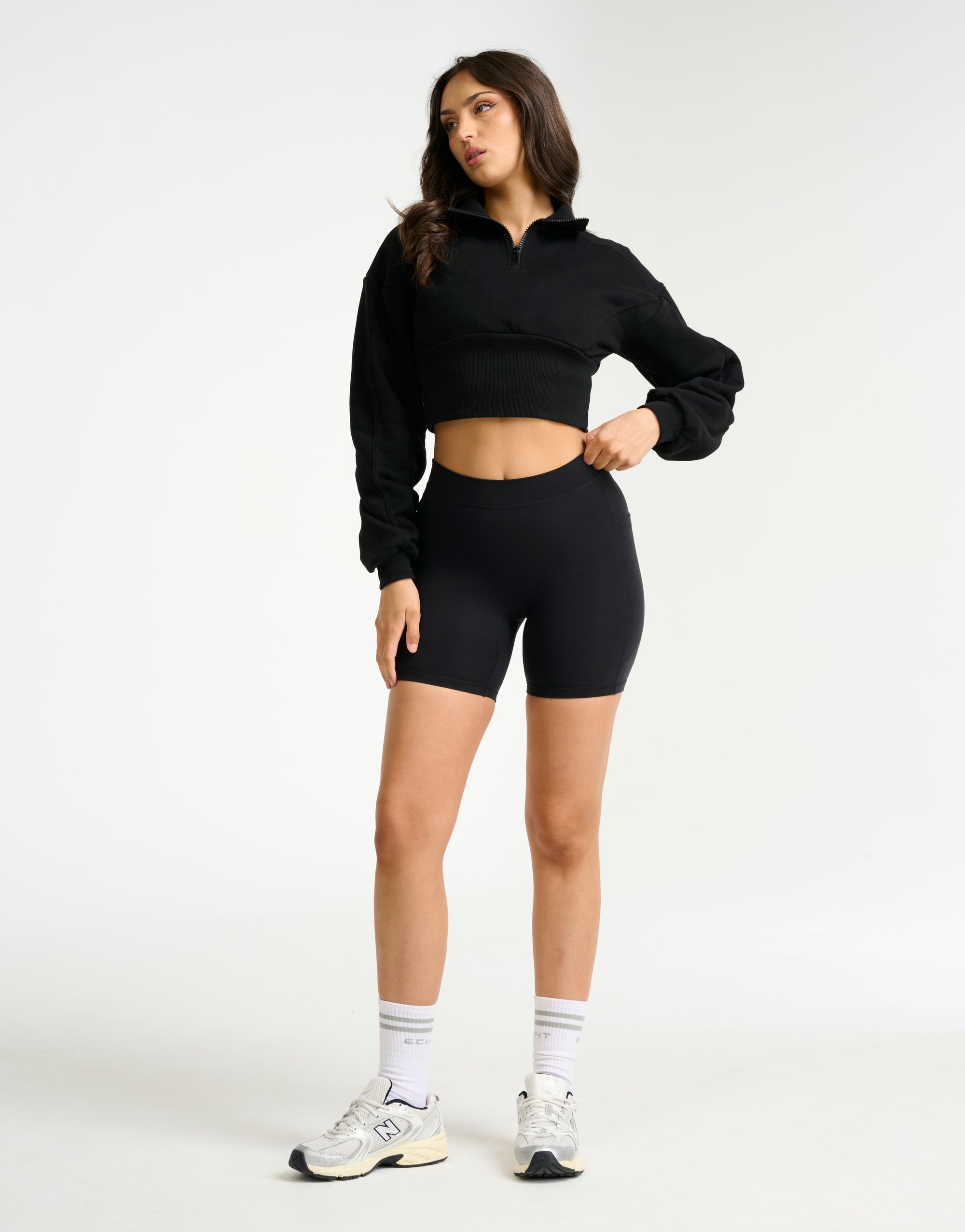 Futura Crop Jacket - Black