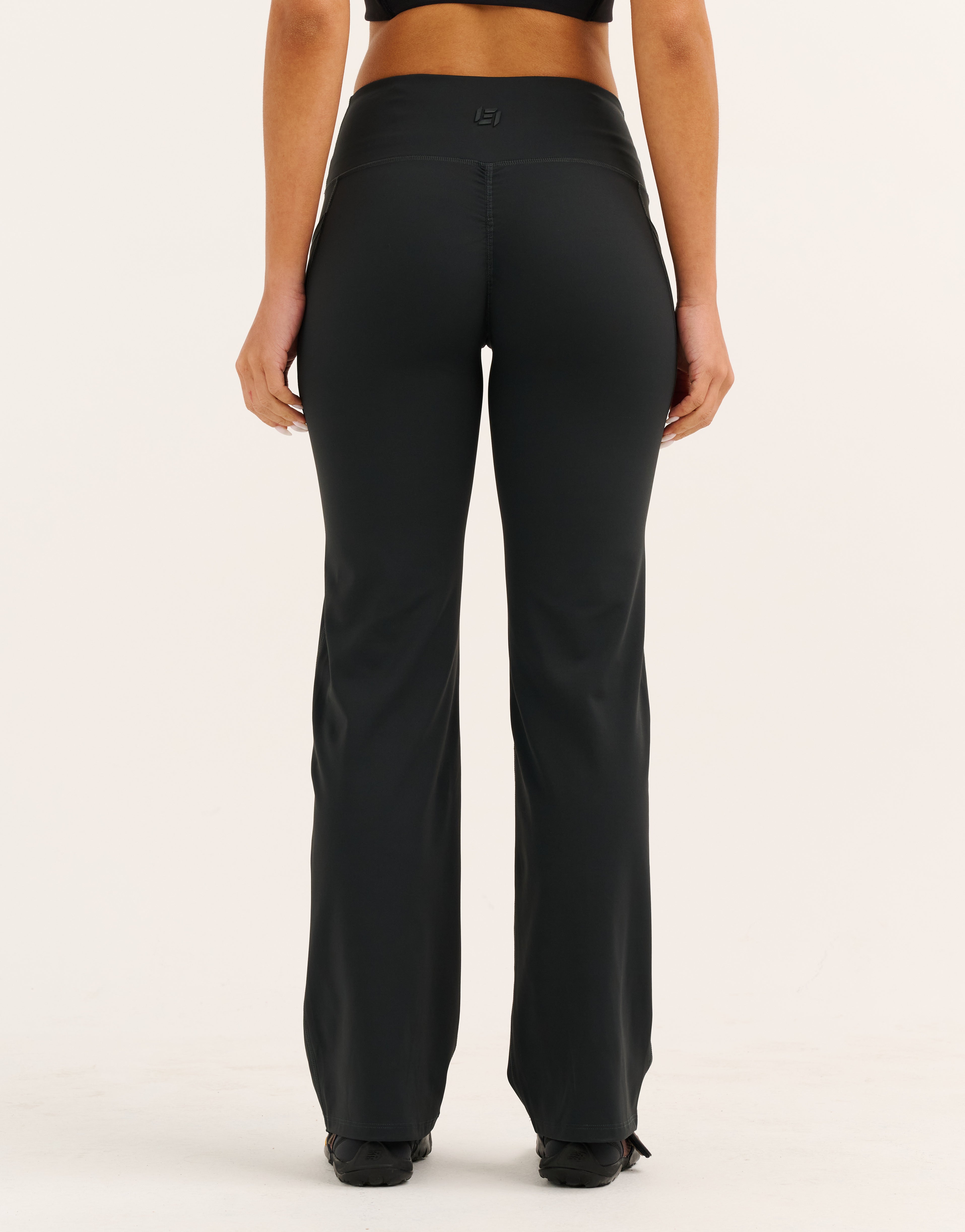 Nova Lycra® Straight Leg Pant - Phantom Black