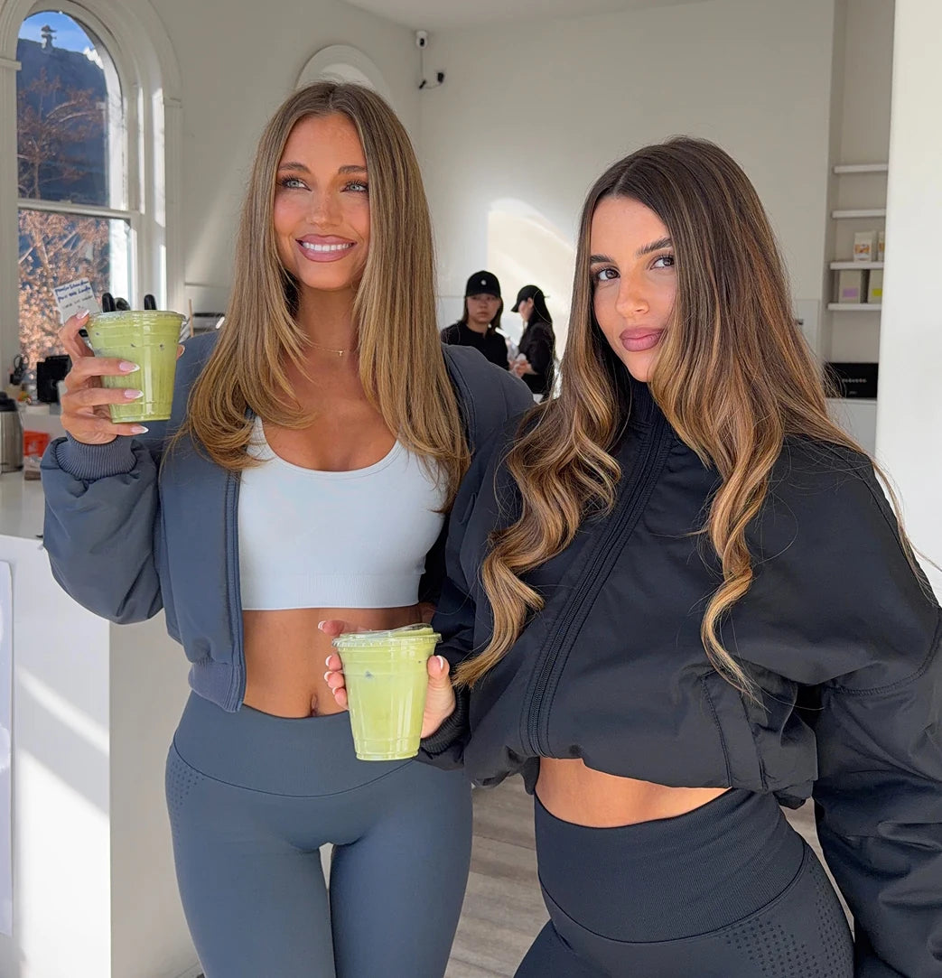 Two friends wearing ECHT activewear